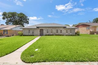 1516 Oak Vista Drive, Dallas, TX 75232