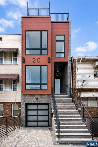 20 Van Nostrand 2, Jersey City, NJ 07305