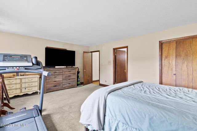 730 Slocomb Road, Fayetteville, NC 28311