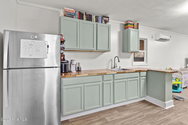 730 Slocomb Road, Fayetteville, NC 28311