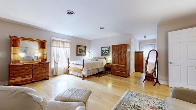 3883 Dobbins Pike, Portland, TN 37148