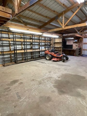 3883 Dobbins Pike, Portland, TN 37148