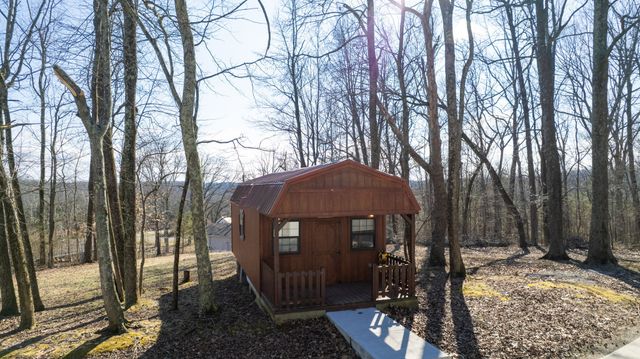 3883 Dobbins Pike, Portland, TN 37148