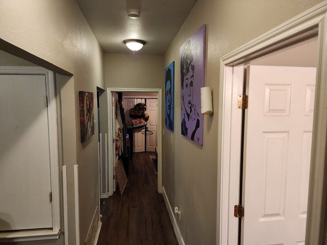 810 S Sherman Street, Ennis, TX 75119