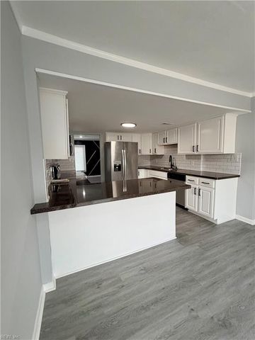 3683 Ship Chandlers WHRF, Virginia Beach, VA 23453
