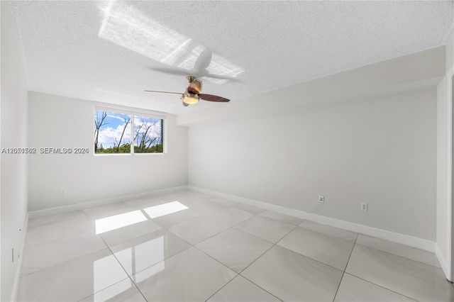 16590 NE 26th Avenue 502, North Miami Beach, FL 33160