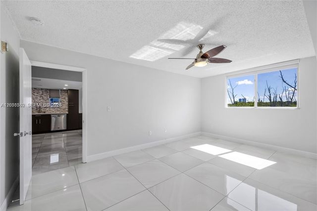 16590 NE 26th Avenue 502, North Miami Beach, FL 33160