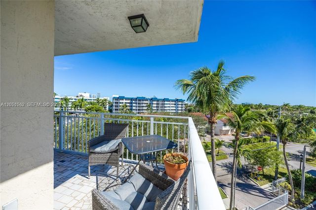 16590 NE 26th Avenue 502, North Miami Beach, FL 33160