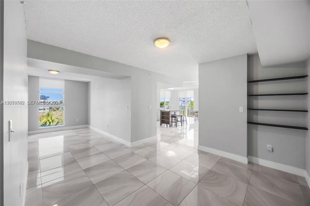 16590 NE 26th Avenue 502, North Miami Beach, FL 33160