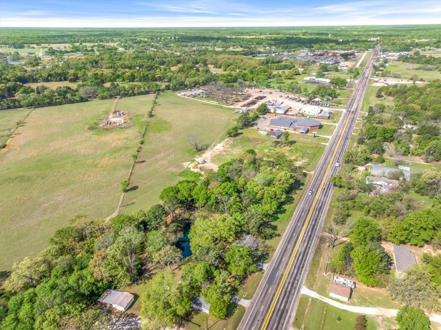 15853 State Highway 80, Edgewood, TX 75117