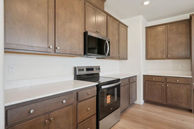 10324 W Hema Way, Elk Grove, CA 95757