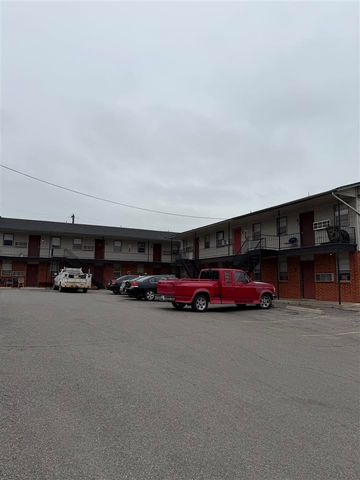 2007 Lindy Ave, Lawton, OK 73507