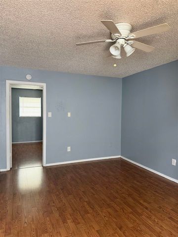2007 Lindy Ave, Lawton, OK 73507