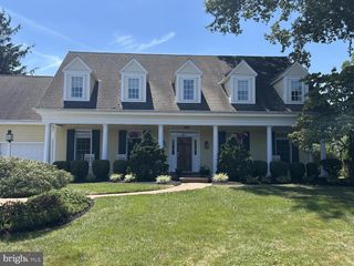 36 BRUSEN DR, Lititz, PA 17543
