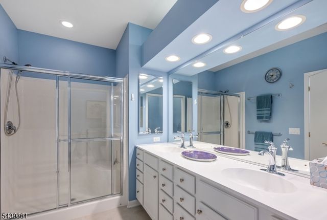 6318 Warrens Way 318, Wanaque Boro, NJ 07465