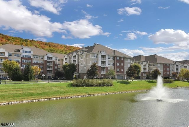 6318 Warrens Way 318, Wanaque Boro, NJ 07465