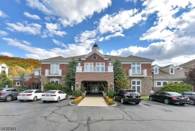 6318 Warrens Way 318, Wanaque Boro, NJ 07465