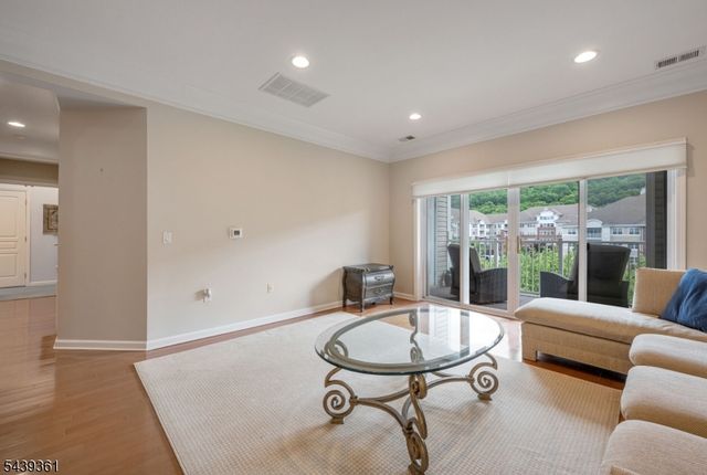 6318 Warrens Way 318, Wanaque Boro, NJ 07465
