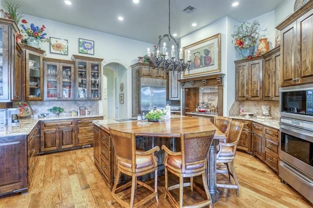 104 Orange Plume, Horseshoe Bay, TX 78657