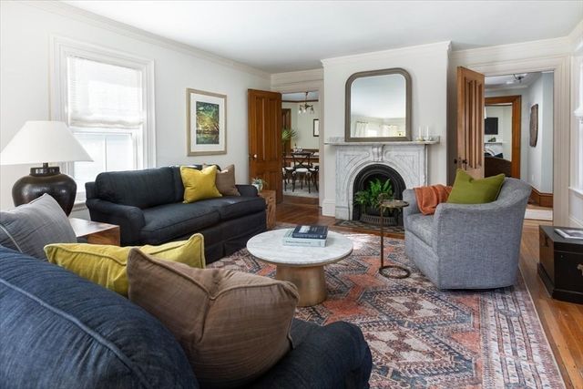 123 Charlesbank Rd. 123, Newton, MA 02458