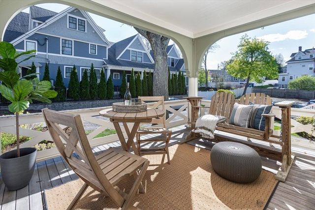 123 Charlesbank Rd. 123, Newton, MA 02458
