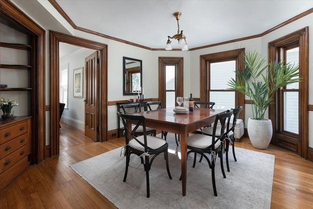 123 Charlesbank Rd. 123, Newton, MA 02458