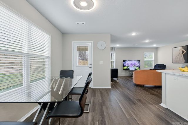 1961 Auburn Hills Drive, Benton, AR 72015