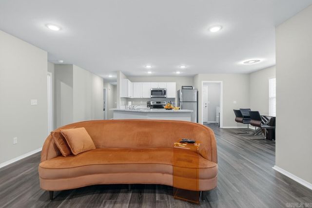 1961 Auburn Hills Drive, Benton, AR 72015