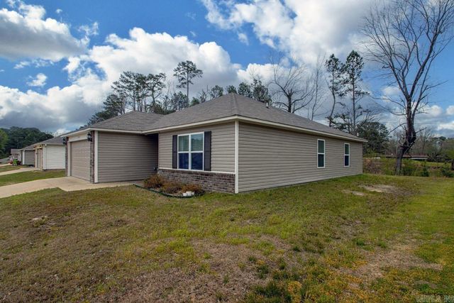 1961 Auburn Hills Drive, Benton, AR 72015