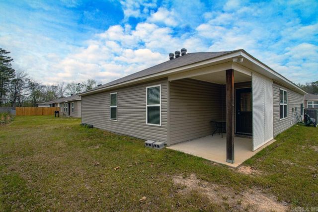 1961 Auburn Hills Drive, Benton, AR 72015