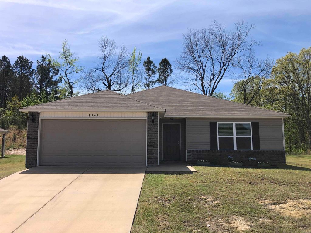 1961 Auburn Hills Drive, Benton, AR 72015