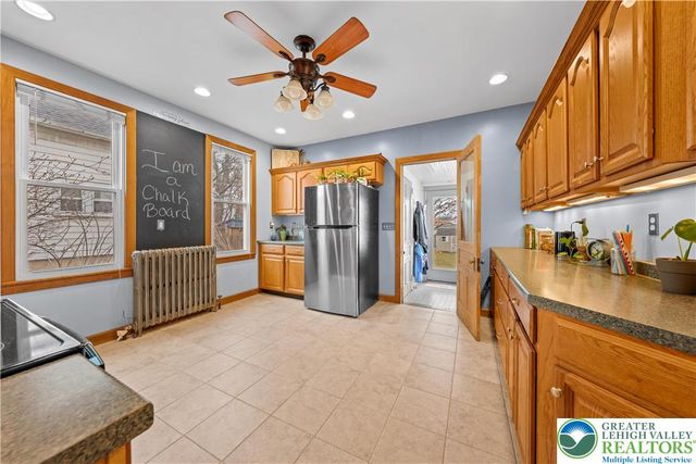 106 N Main Street, Nazareth Boro, PA 18064