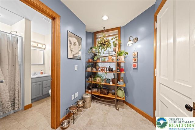 106 N Main Street, Nazareth Boro, PA 18064