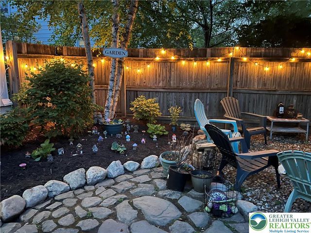 106 N Main Street, Nazareth Boro, PA 18064