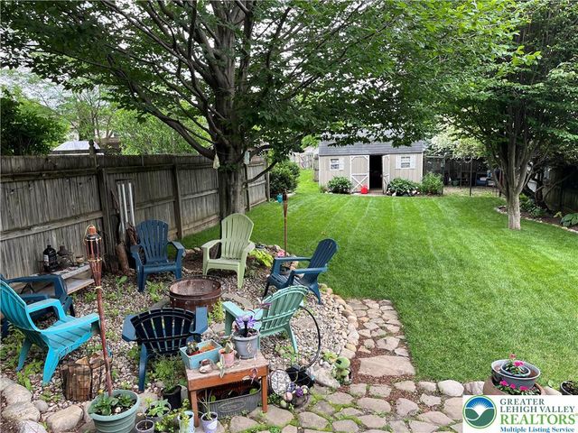 106 N Main Street, Nazareth Boro, PA 18064