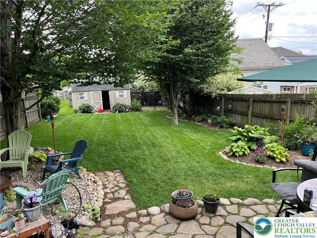 106 N Main Street, Nazareth Boro, PA 18064