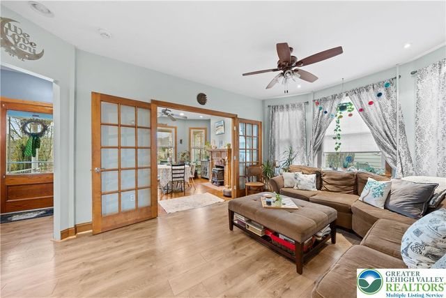 106 N Main Street, Nazareth Boro, PA 18064