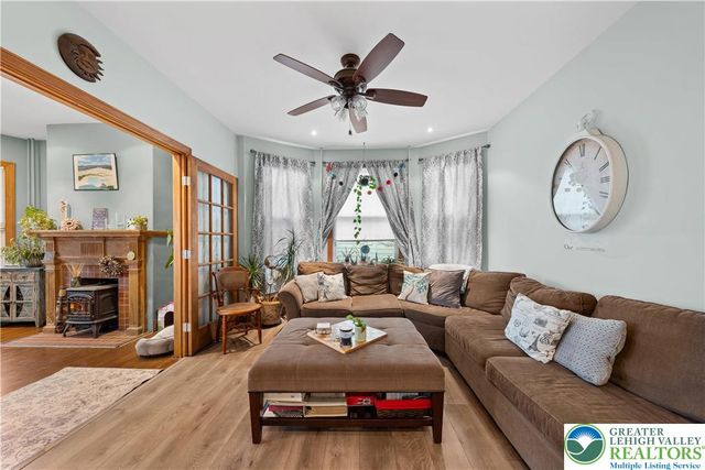 106 N Main Street, Nazareth Boro, PA 18064