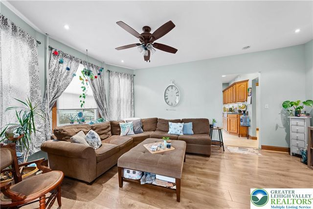 106 N Main Street, Nazareth Boro, PA 18064