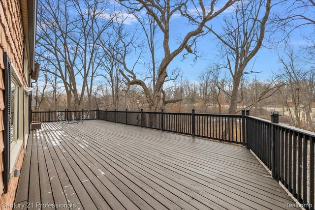 3185 Shimmons Road, Auburn Hills, MI 48326