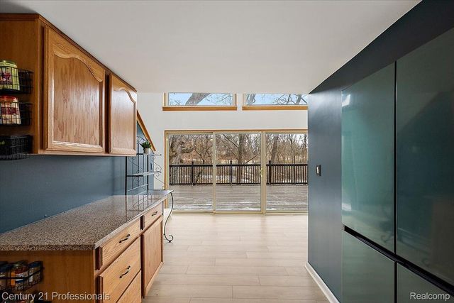 3185 Shimmons Road, Auburn Hills, MI 48326