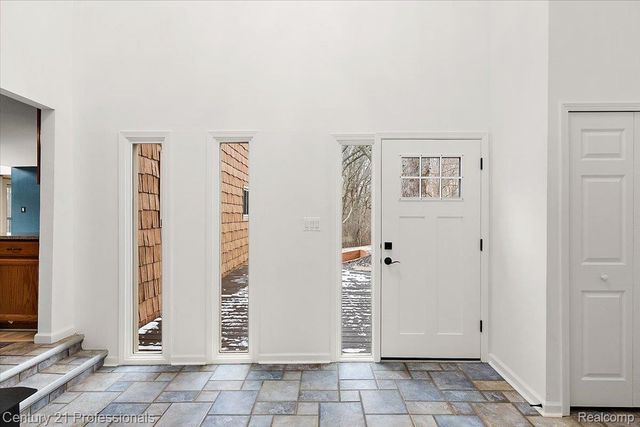 3185 Shimmons Road, Auburn Hills, MI 48326