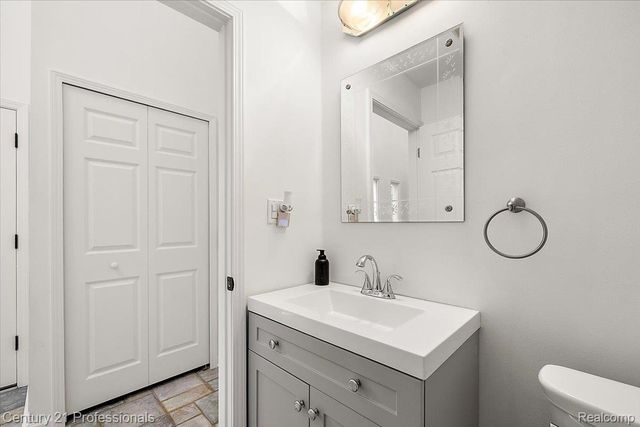 3185 Shimmons Road, Auburn Hills, MI 48326