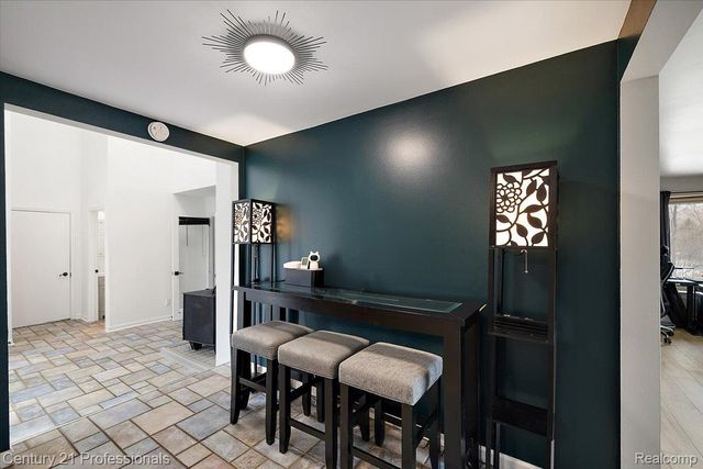 3185 Shimmons Road, Auburn Hills, MI 48326