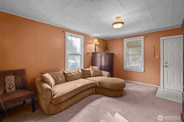 7601 25th Avenue E, Tacoma, WA 98404