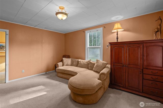 7601 25th Avenue E, Tacoma, WA 98404