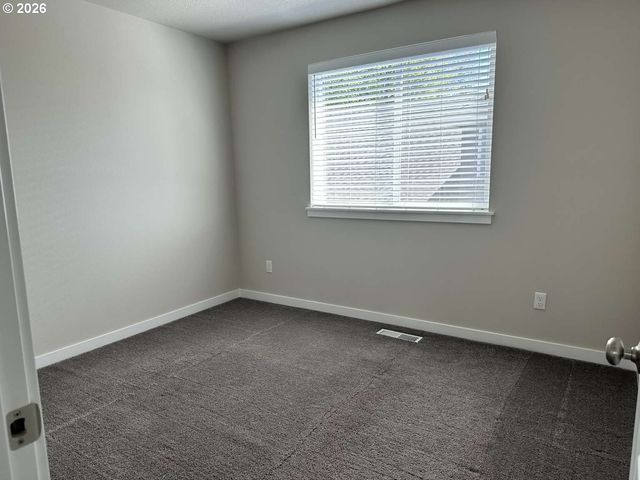 1941 Ne 12TH Ave, Battle Ground, WA 98604