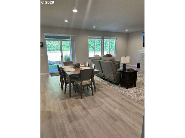 1941 Ne 12TH Ave, Battle Ground, WA 98604