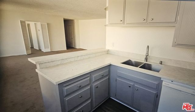 252 S Reeves Drive, Beverly Hills, CA 90212