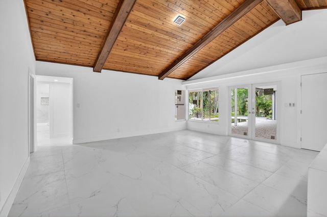 4701 NW 1st Place, Deerfield Beach, FL 33442